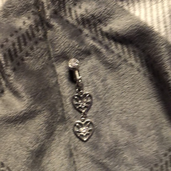 Fake belly button piercing - Picture 5 of 8